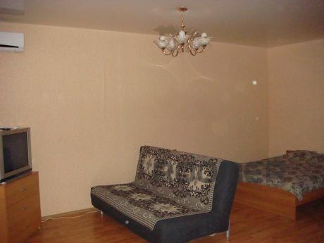 1 bedroom apartment in a new house, Krasnodar - apartment by the day