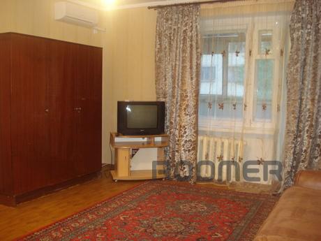 1-room apartment in the center near the, Berdiansk - apartment by the day