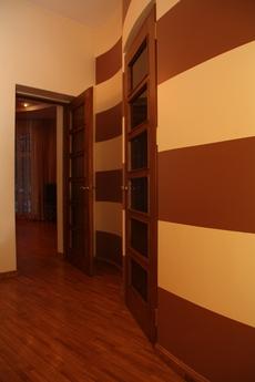 One bedroom for four people in the heart, Lviv - apartment by the day