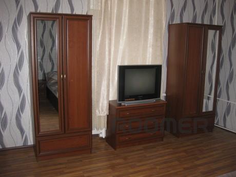 2 bedroom apartment on the Host On, Kherson - apartment by the day