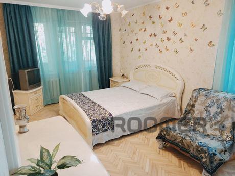 Rent daily by the hour one-room apartment on the street Kosm