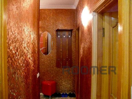 Rent apartment in Kherson, pl. Freedom, Kherson - apartment by the day