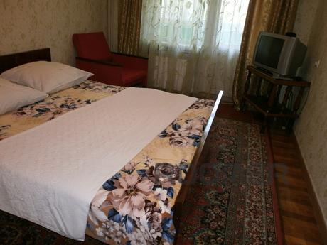 Rent two 2 rooms. sq. m., the center, Berdiansk - apartment by the day