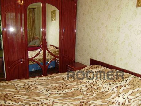 Daily rent 2-bedroom. furnished apartment on the Sea of ​​Az