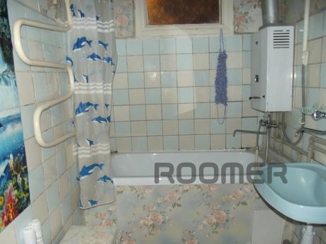 Clean apartment in a good location, Krasnodar - apartment by the day