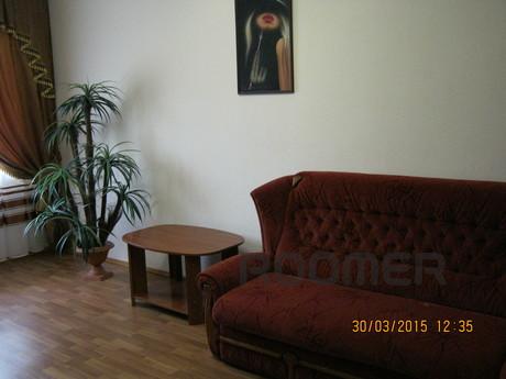 2 bedroom apartment near the sea, Kerch - apartment by the day