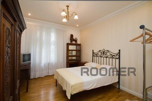 Cozy apartment of business class. A small street, located in