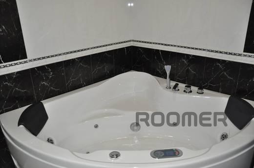 Apartment with Jacuzzi, Melitopol - apartment by the day