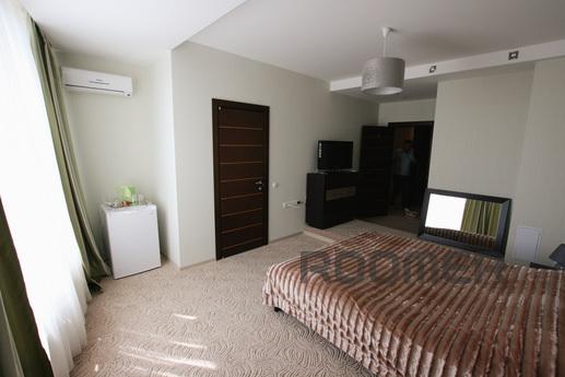mini hotel 5 minutes from the sea, Odessa - apartment by the day
