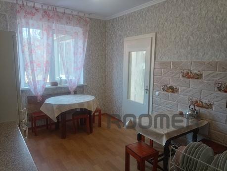Кімнати в маленькому будинку без господаря, Берегово - квартира подобово