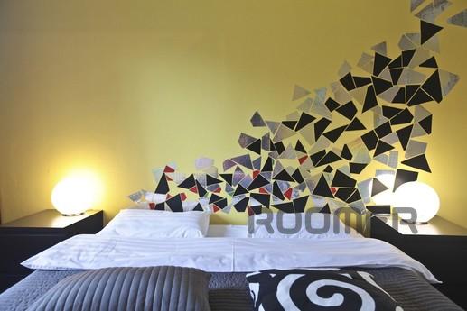 Яркая 3-комнатная  на Белорусской (027), Москва - квартира посуточно