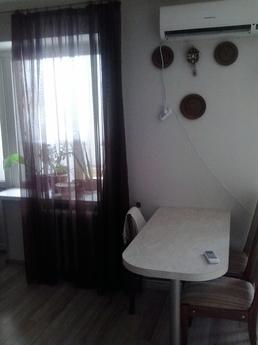 Pleasant stay in a bright apartment, Yevpatoriya - apartment by the day