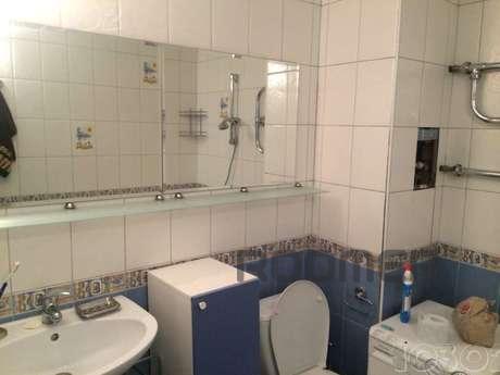 Apartment near the metro, Moscow - apartment by the day
