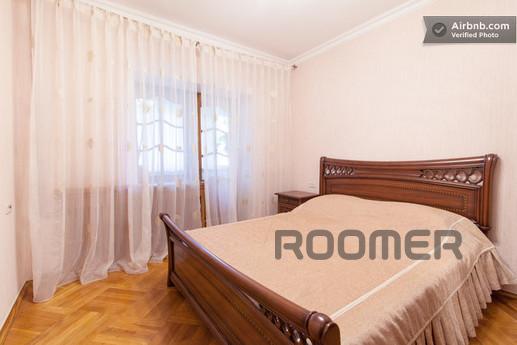 I will take guests to the heart of Sochi, Sochi - apartment by the day