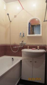 Rent 2-bedroom apartment in Alushta, Alushta - apartment by the day