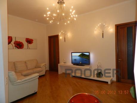 Modern apartment in the historic center of the city, conveni