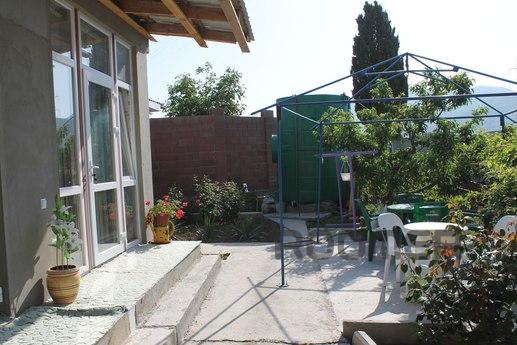Comfortable rooms in p.Veseloe., Sudak - apartment by the day