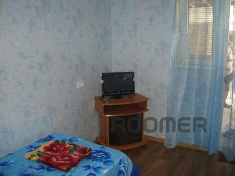 Rent rooms and cabins. The private secto, Berdiansk - apartment by the day