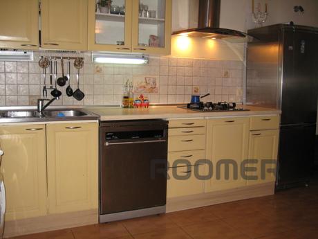 rent an apartment by the sea, Odessa - apartment by the day