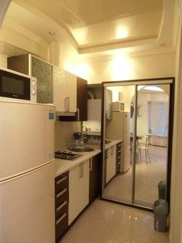 Nice apartment in the center!, Odessa - apartment by the day