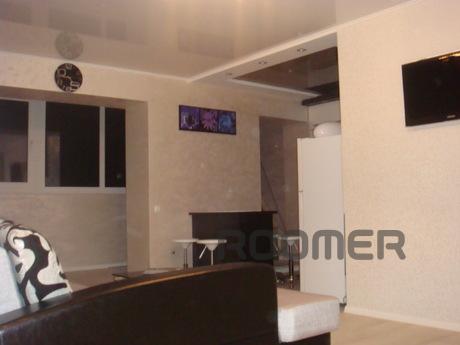 APARTMENT IN THE STYLE OF HI-TECH, Mykolaiv - apartment by the day