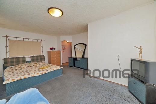 1 км ж.д вокзал, Єкатеринбург - квартира подобово