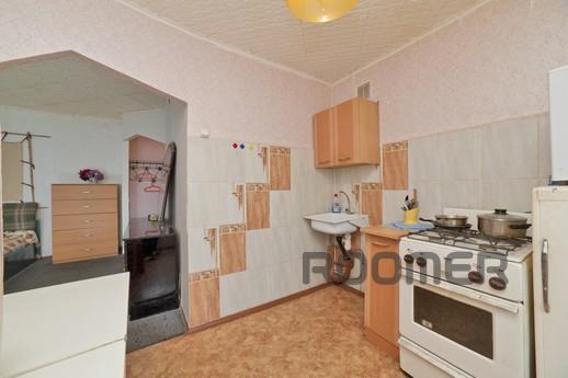 1 км ж.д вокзал, Єкатеринбург - квартира подобово