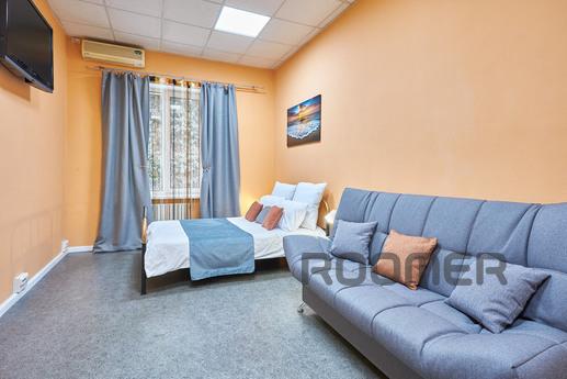 1 kv in the very center of Sevastopol, Sevastopol - apartment by the day