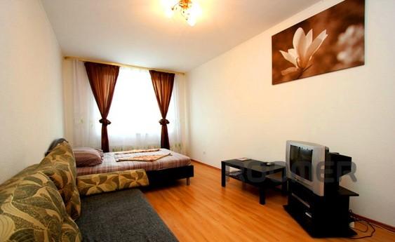 У новому будинку, затишна однокімнатна. Класу ЛЮКС. Поруч ТЦ