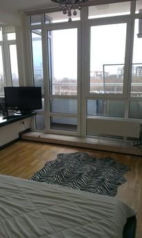 Studio in the club house with a sea view, Odessa - apartment by the day