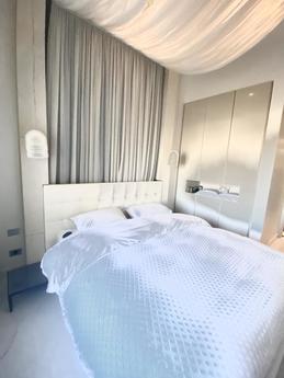 2-комнатная квартира на Ленина 46, Севастополь - квартира посуточно