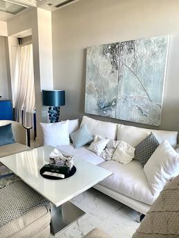 Сдаётся эксклюзивная квартира в самом центре Севастополя. Ро