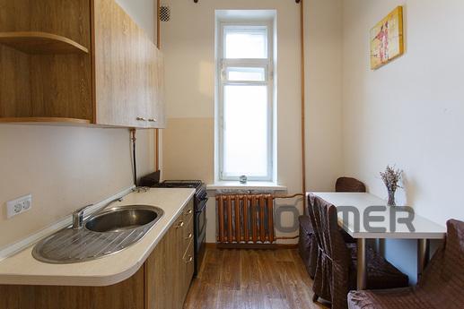 1 bedroom apartment metro University, Kyiv - apartment by the day