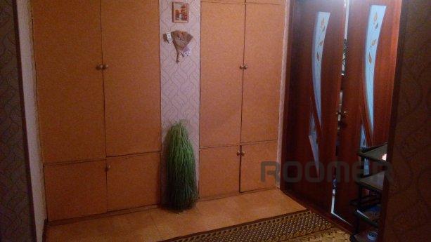 Rent 2-bedroom apartment in the center, Saky - apartment by the day