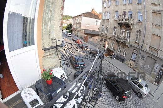 The very center of Lviv. Operny, shoppin, Lviv - apartment by the day