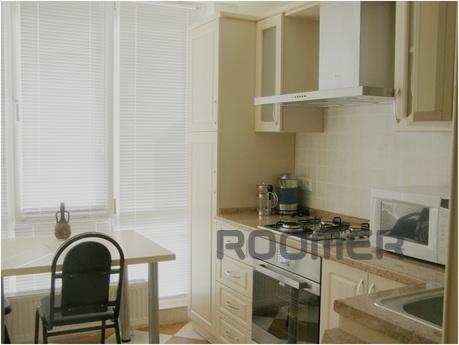 Простора 2-х кімнатна квартира, біля, Москва - квартира подобово