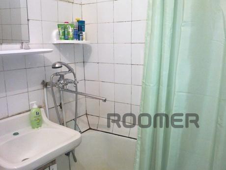 1 BR. apartment opposite the railway sta, Simferopol - apartment by the day