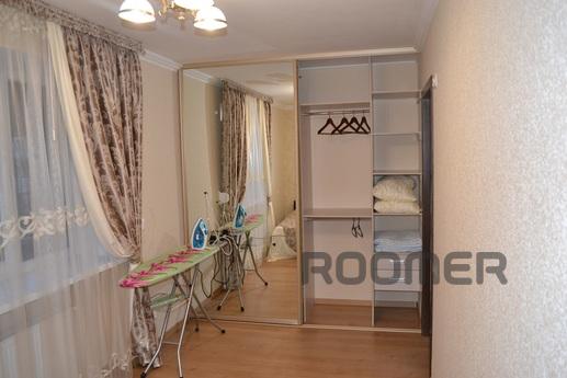 Original 3-bedroom apartment, Mykolaiv - apartment by the day