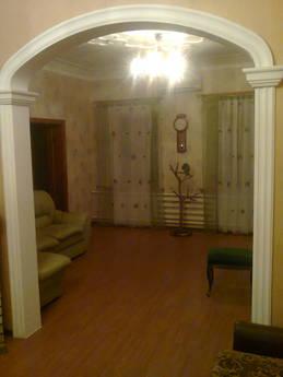 Rent a house near the sea, Berdiansk - apartment by the day