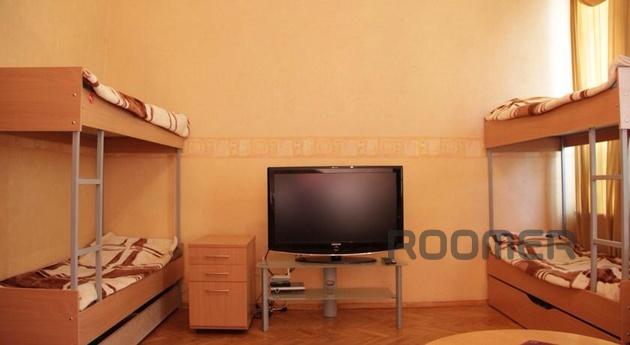 Bedspaces m.Kreschatik. Lux Hostel, Kyiv - apartment by the day
