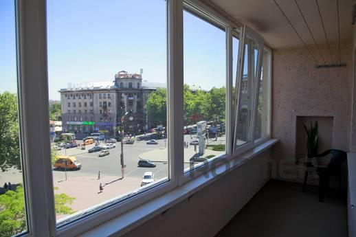 Rent daily hourly 2 room apartment, Mykolaiv - apartment by the day