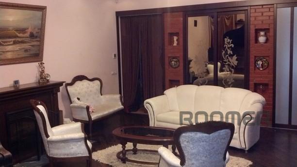 Сдам квартиру-студию для ценящего уют, Киев - квартира посуточно