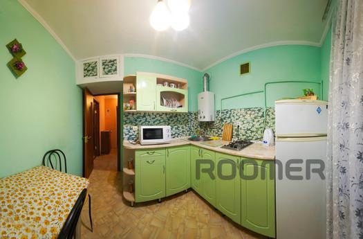 Rent one-room apartment in the center., Simferopol - apartment by the day