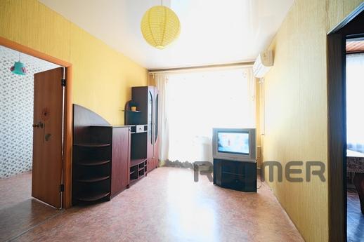 2 bedroom apartment to rent, Rostov-on-Don - apartment by the day