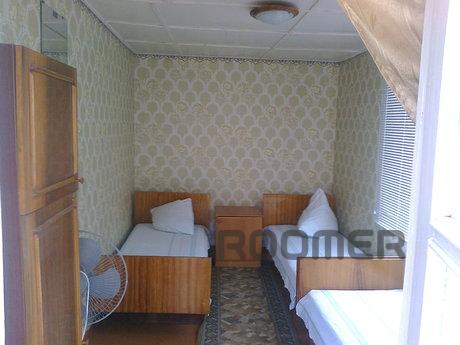 Housing on the Azov Sea in Henichesk, Henichesk - apartment by the day