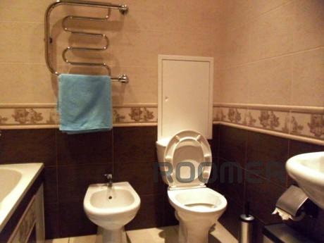 Квартира після ремонту, чиста білизна і порядок, підключений