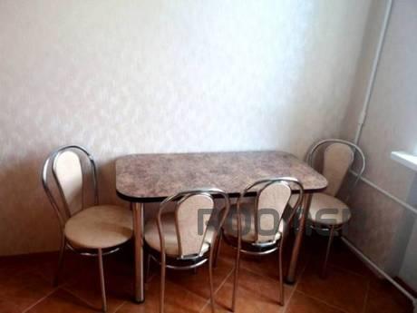 Здам в добову оренду нову квартиру ус.м. Щукінська. В кварти