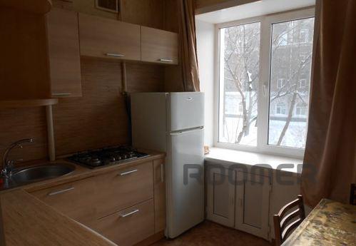 2-room apartment on Komsomolskaya Square, Perm - apartment by the day