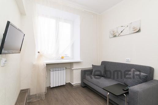Studios with its kitchen, bathroom, Yekaterinburg - apartment by the day