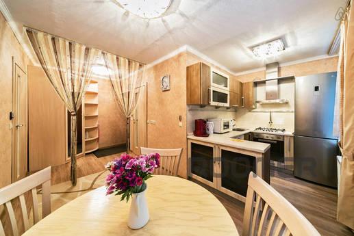 Уютнейшие апартаменты прямо напротив киноконцерна 